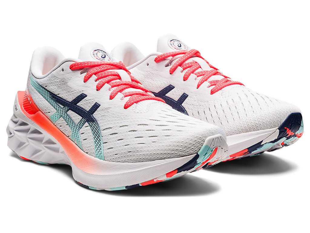 Buty do Biegania Damskie Asics Novablast 2 Białe Białe | 72869-KXMN